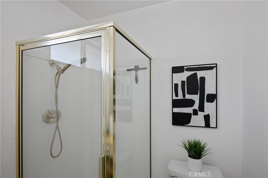 27419 Fairport Avenue