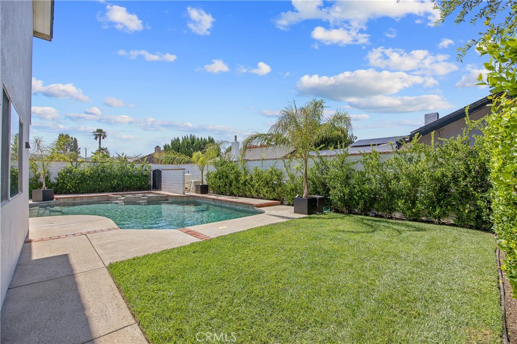 27419 Fairport Avenue