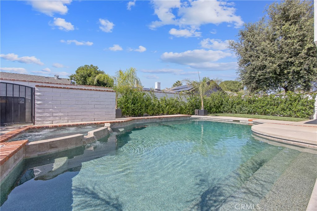 27419 Fairport Avenue