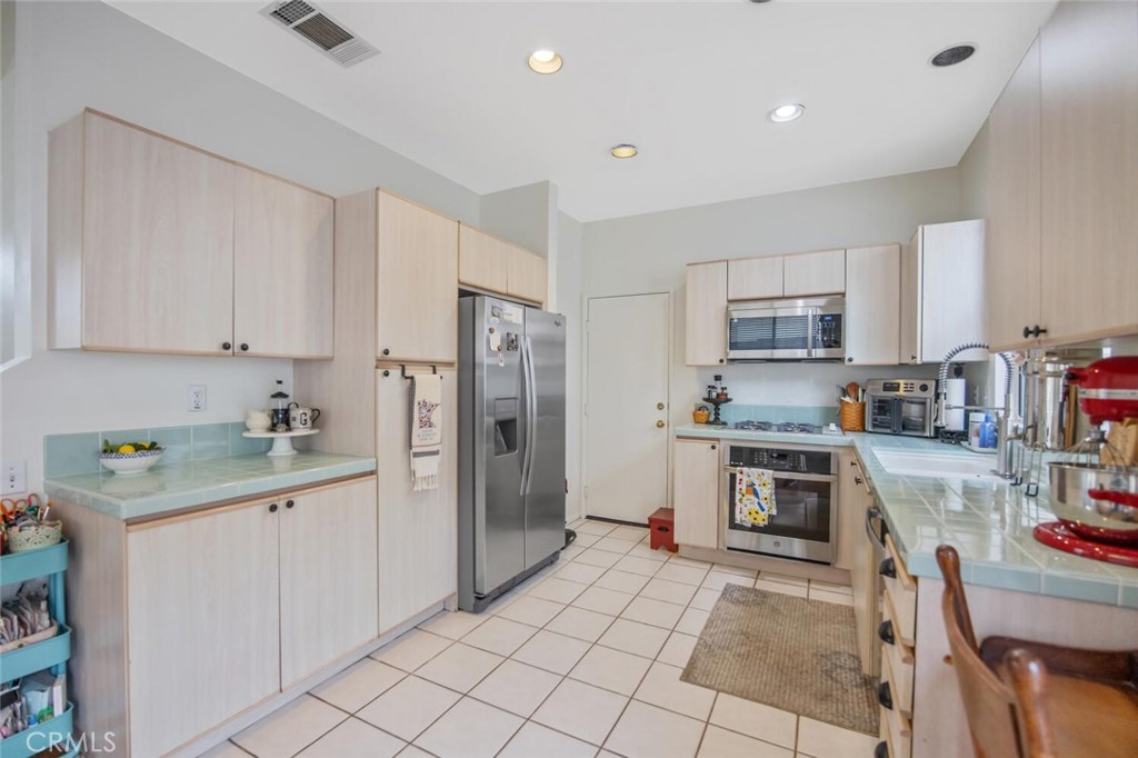 27879 Skycrest Circle