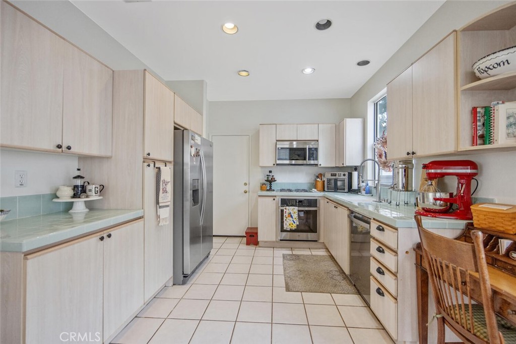 27879 Skycrest Circle