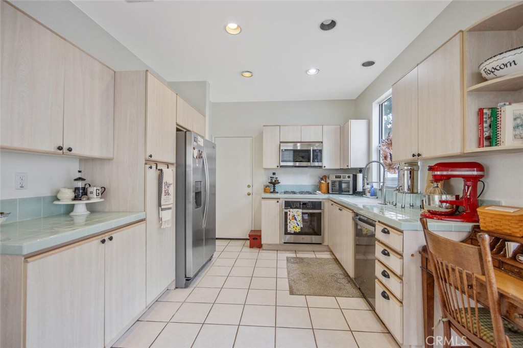 27879 Skycrest Circle