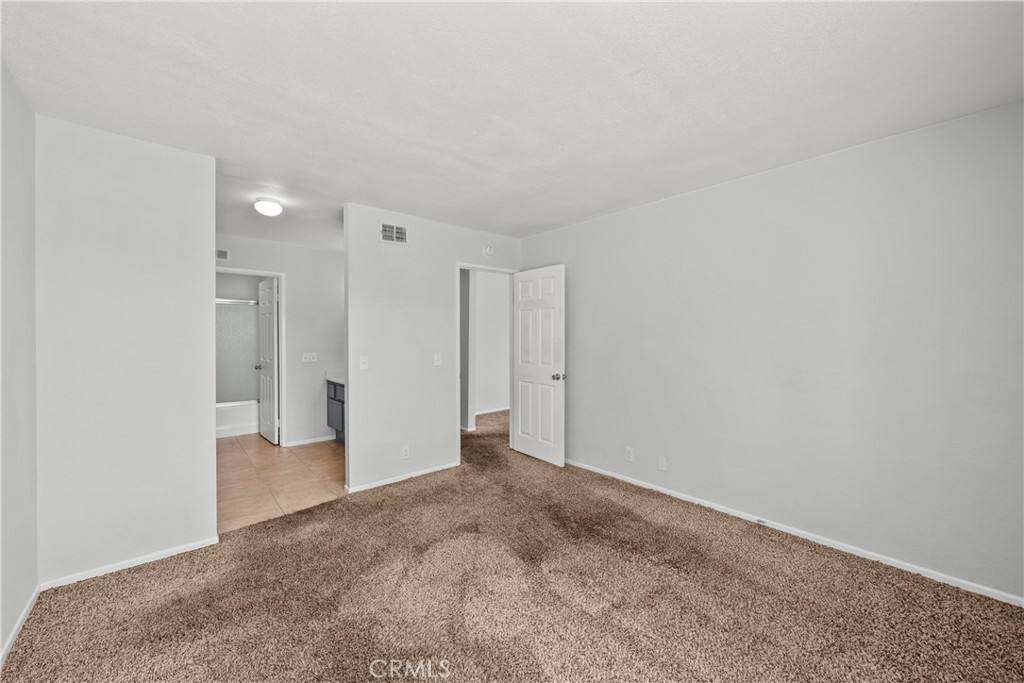 2554 Olive Drive 116