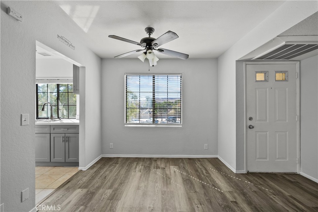 2554 Olive Drive 116