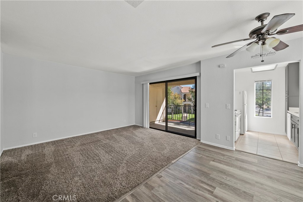 2554 Olive Drive 116