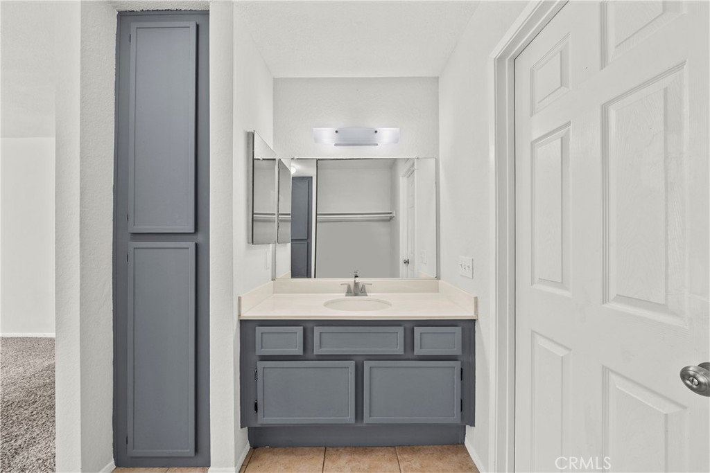 2554 Olive Drive 116