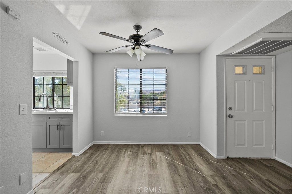 2554 Olive Drive 116