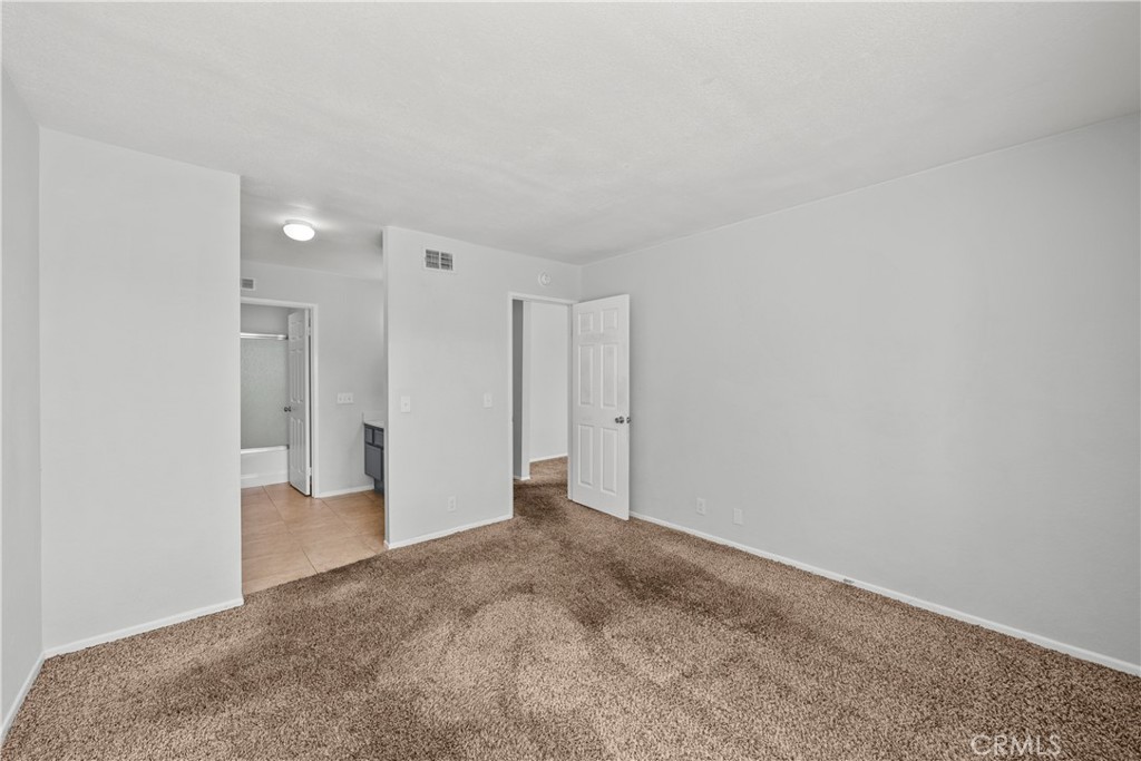 2554 Olive Drive 116