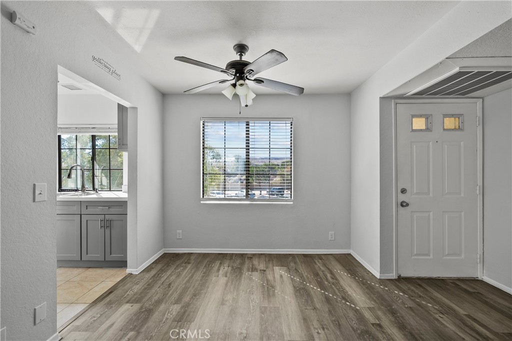 2554 Olive Drive 116