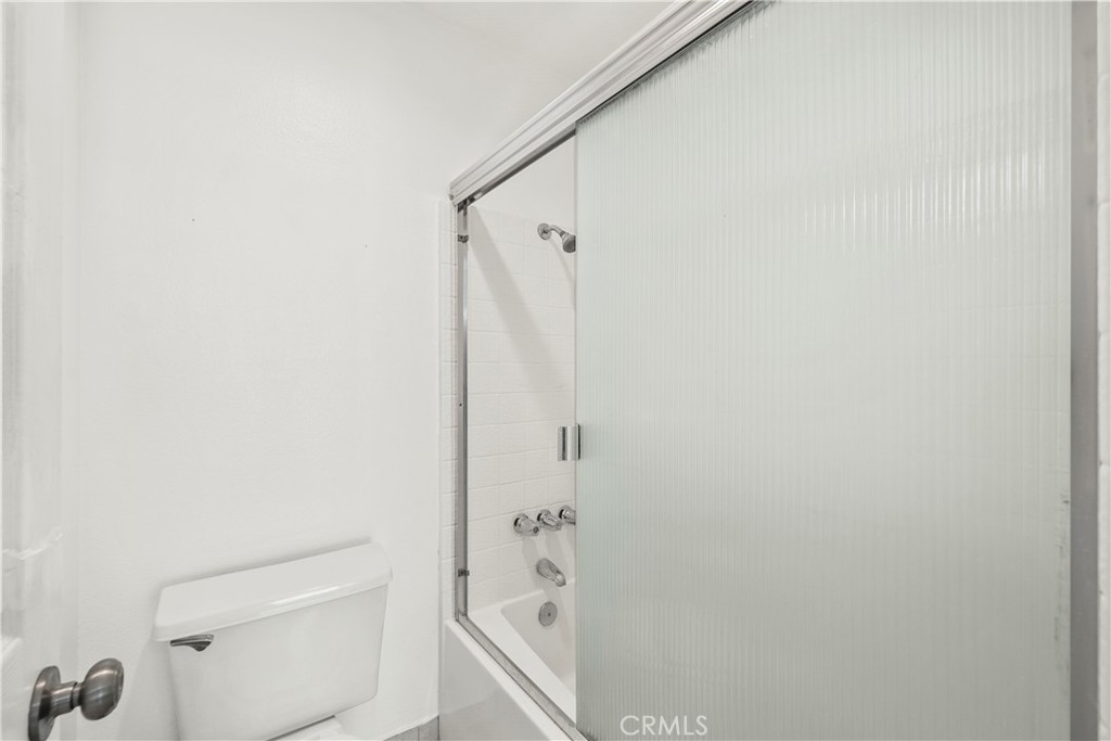 2554 Olive Drive 116