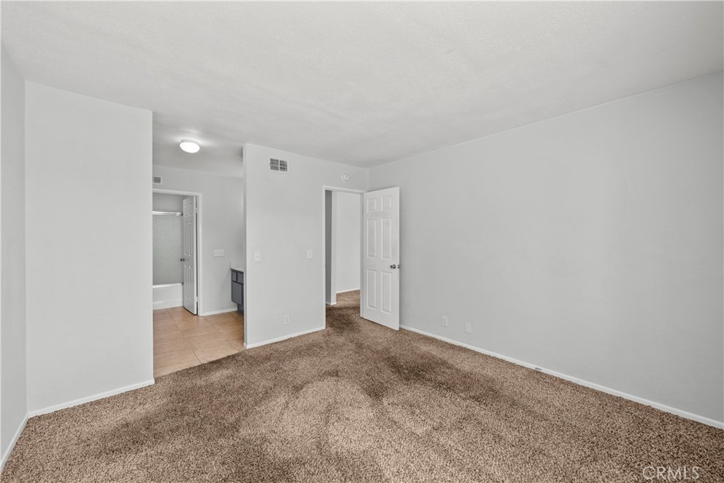 2554 Olive Drive 116