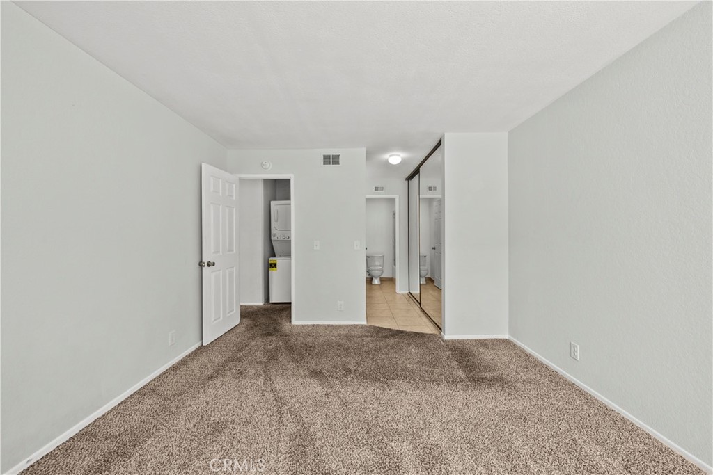 2554 Olive Drive 116