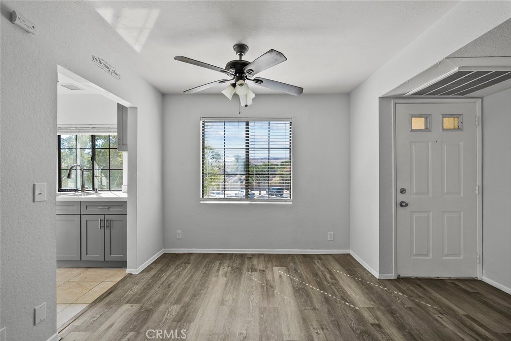 2554 Olive Drive 116