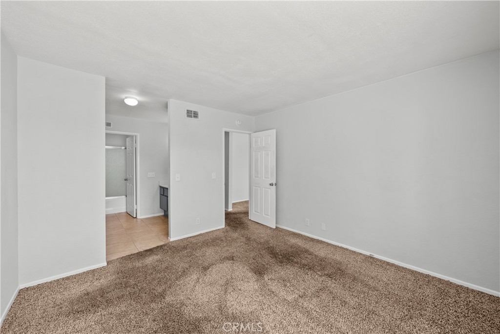 2554 Olive Drive 116