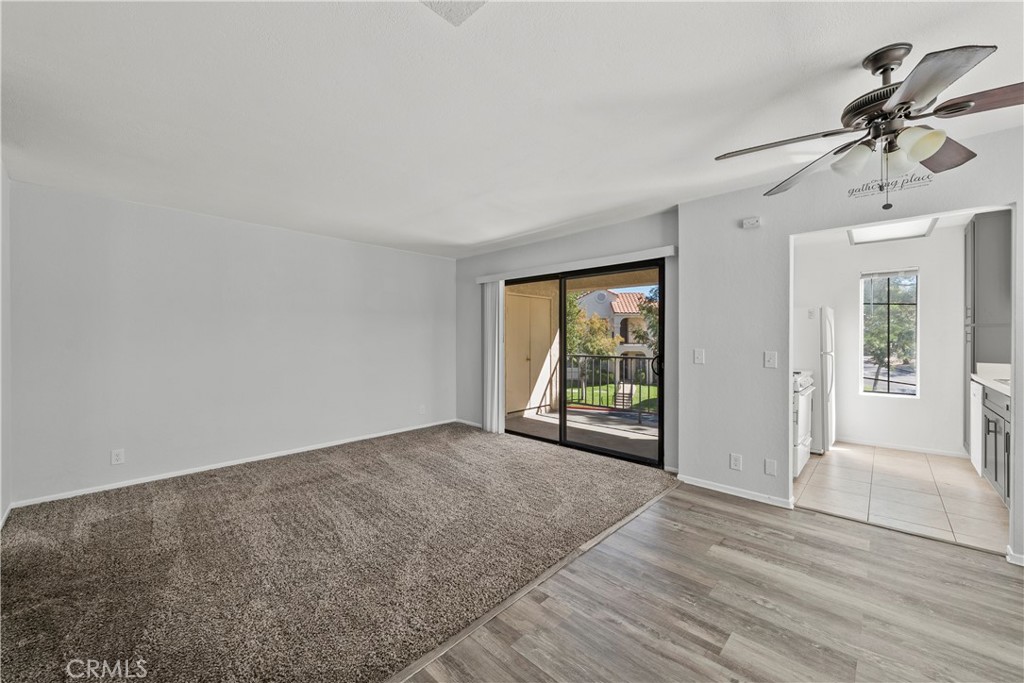 2554 Olive Drive 116