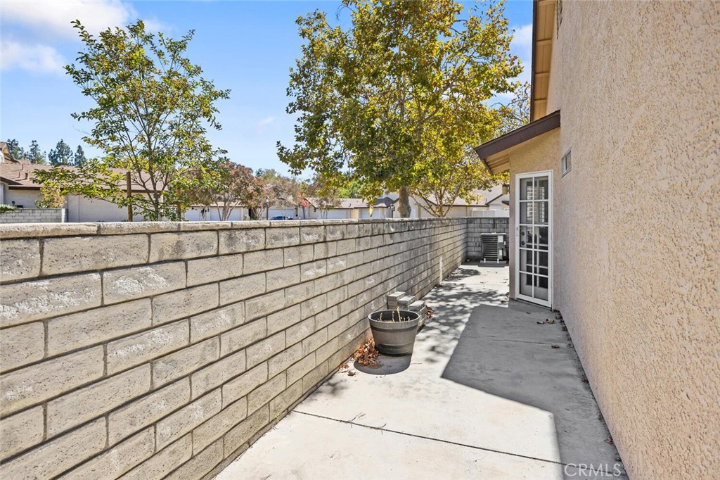 28123 Seco Canyon 94