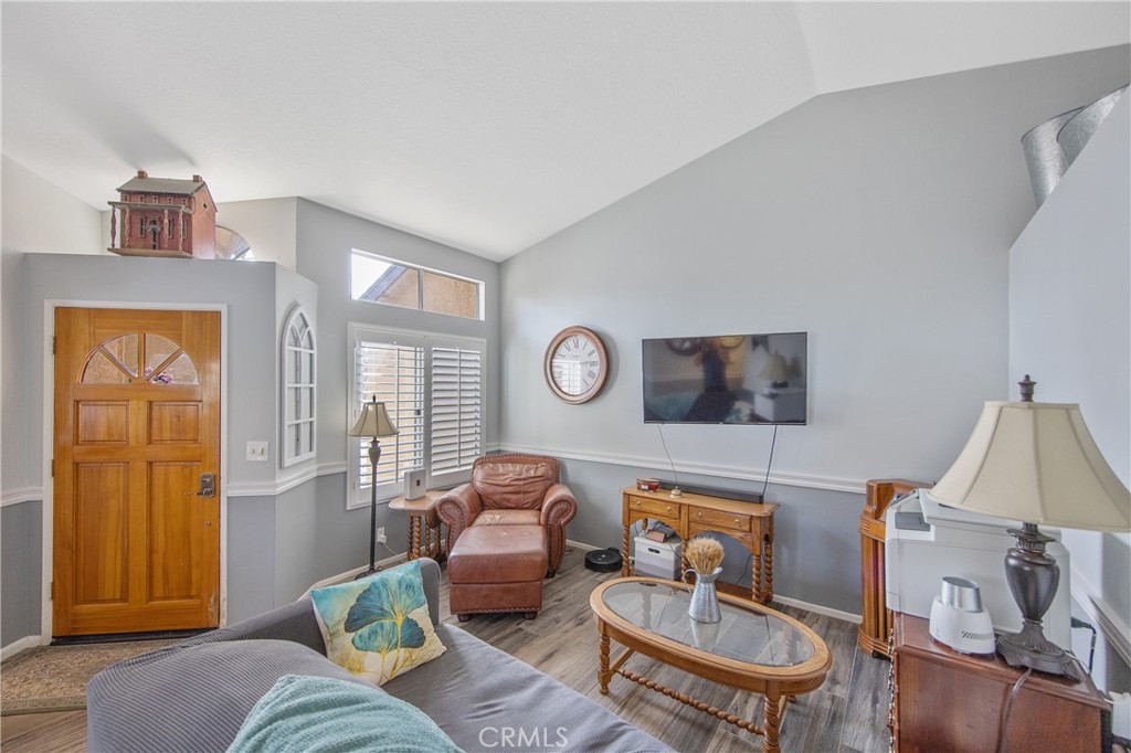 28123 Seco Canyon 94