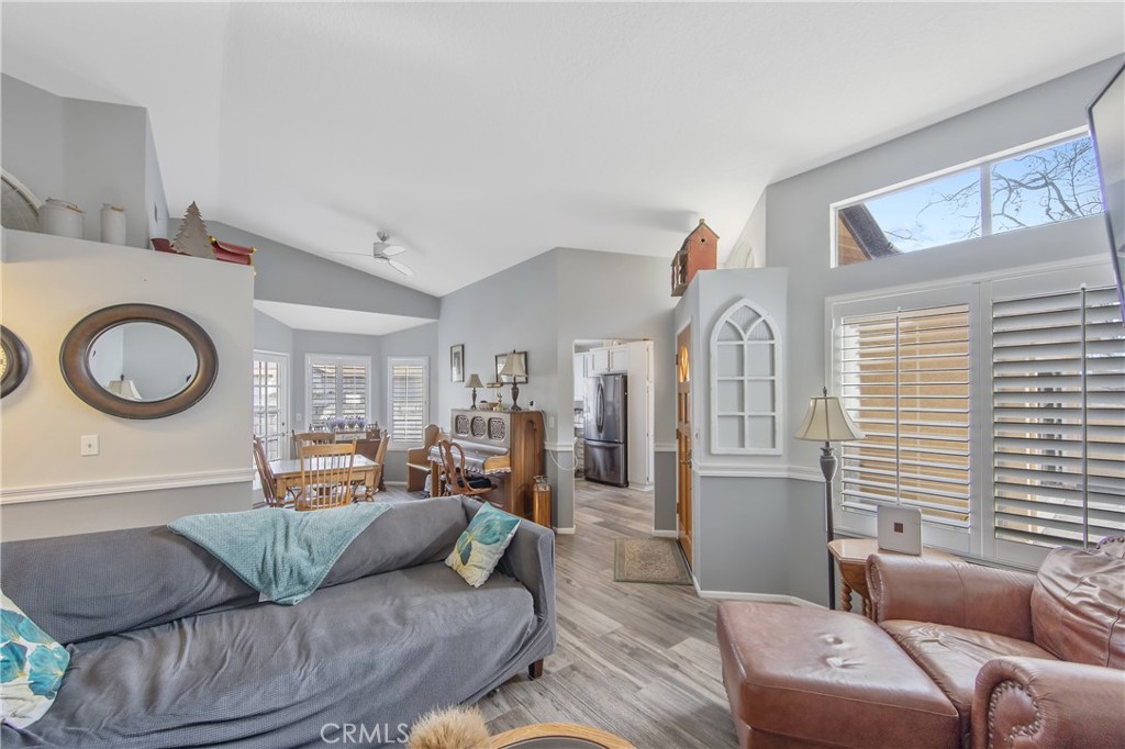 28123 Seco Canyon 94