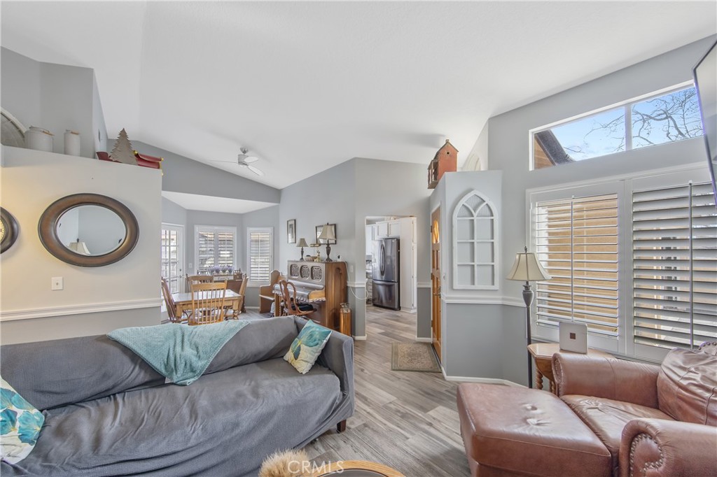 28123 Seco Canyon 94