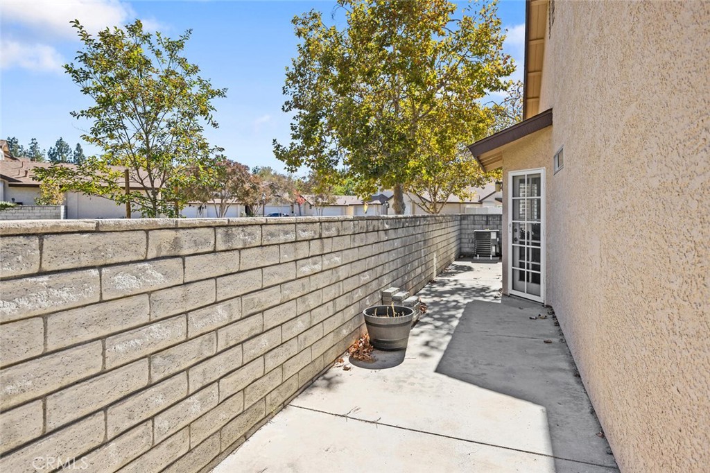 28123 Seco Canyon 94