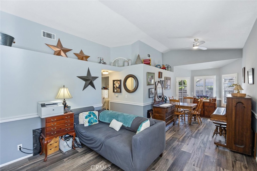 28123 Seco Canyon 94