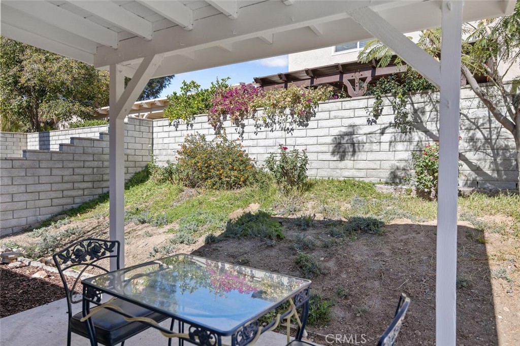 28123 Seco Canyon 94