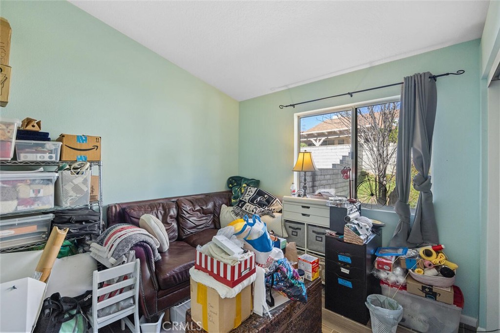 28123 Seco Canyon 94