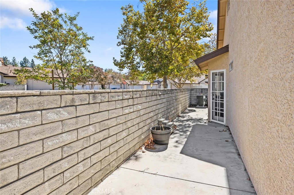 28123 Seco Canyon 94