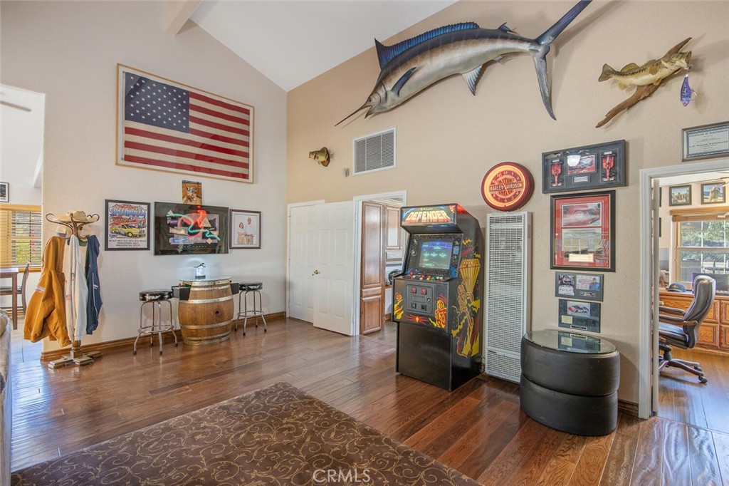 11551 Lonesome Valley