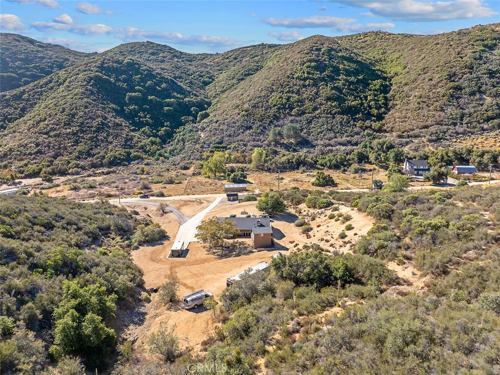 11551 Lonesome Valley