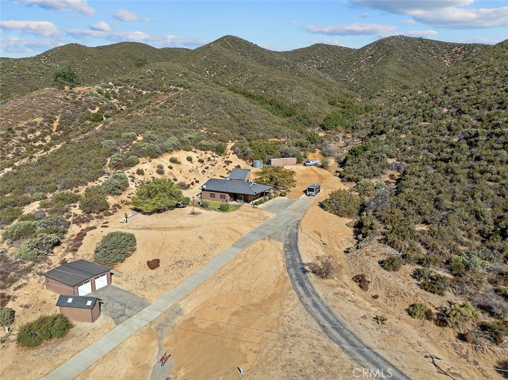 11551 Lonesome Valley