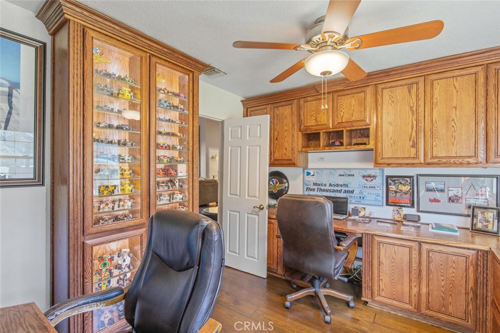 11551 Lonesome Valley