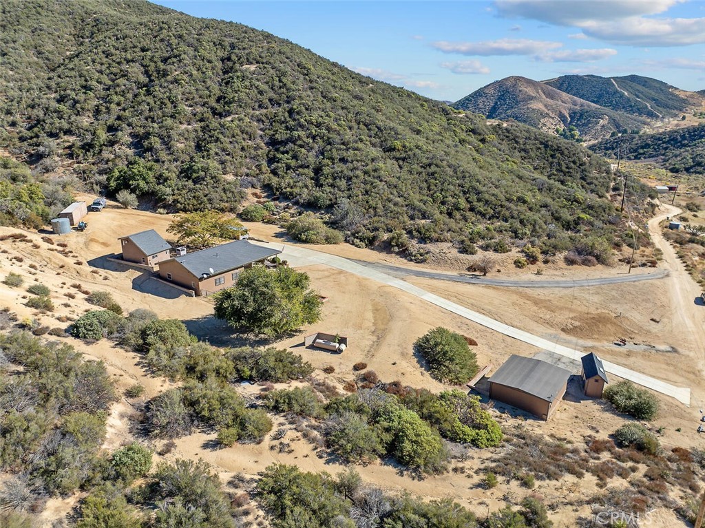 11551 Lonesome Valley