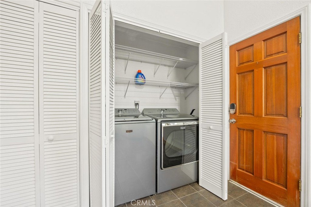 11551 Lonesome Valley