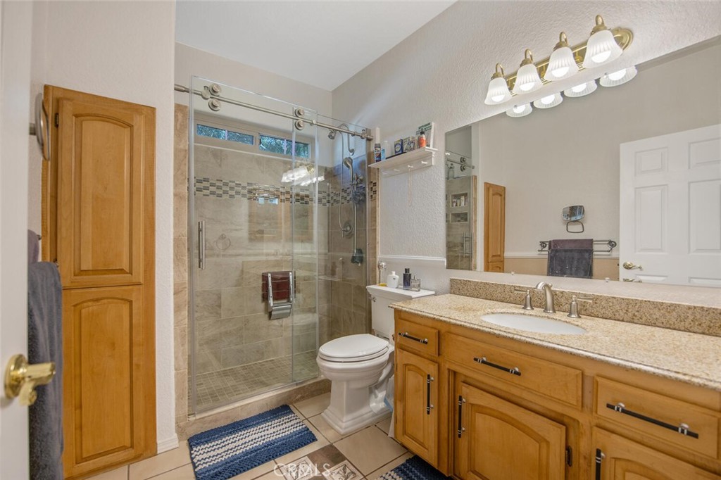 11551 Lonesome Valley