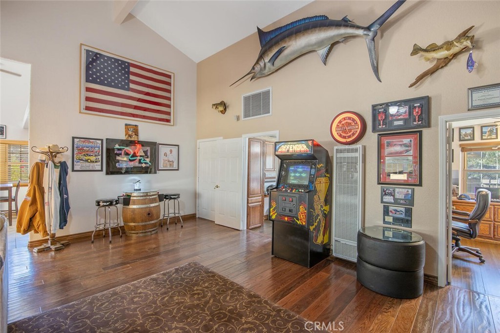 11551 Lonesome Valley