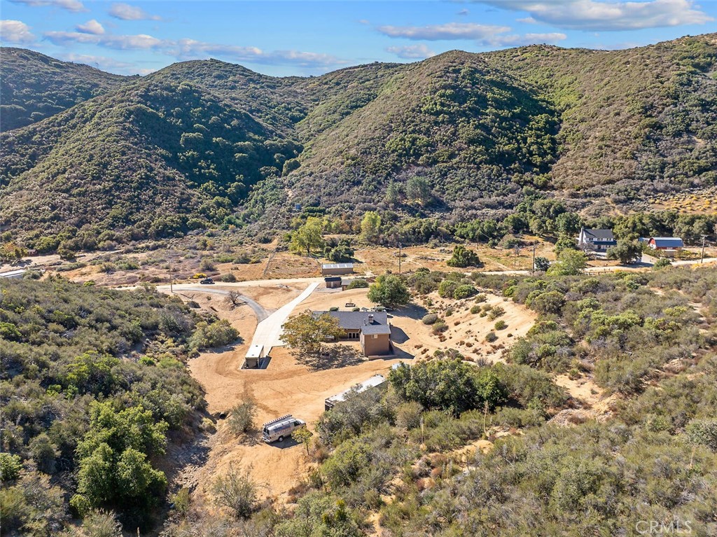 11551 Lonesome Valley