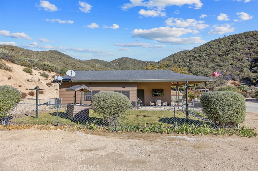 11551 Lonesome Valley