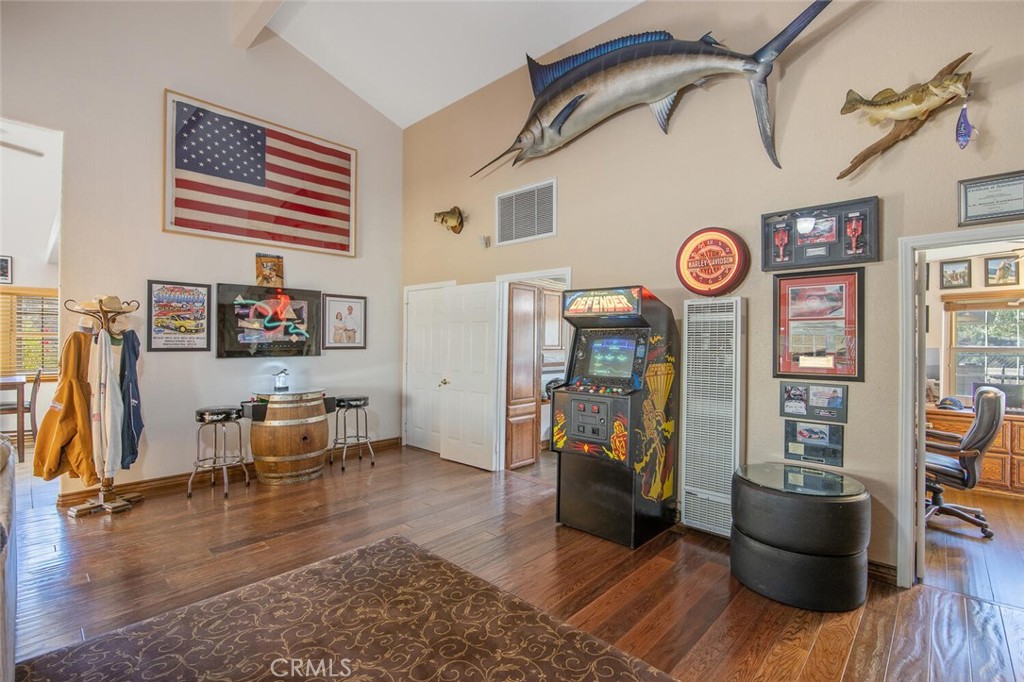 11551 Lonesome Valley