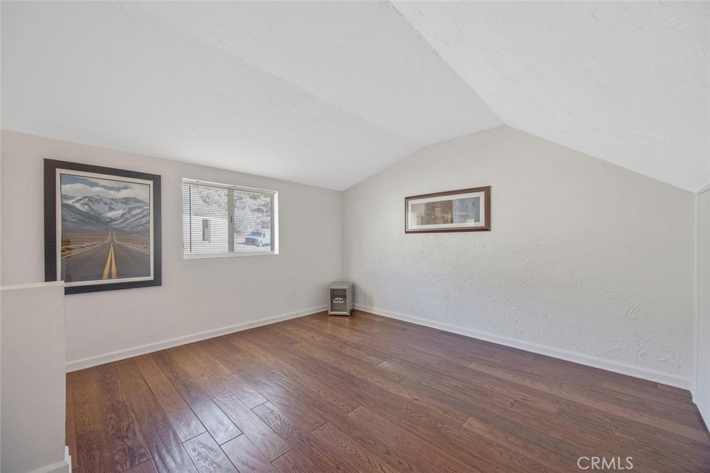 11551 Lonesome Valley