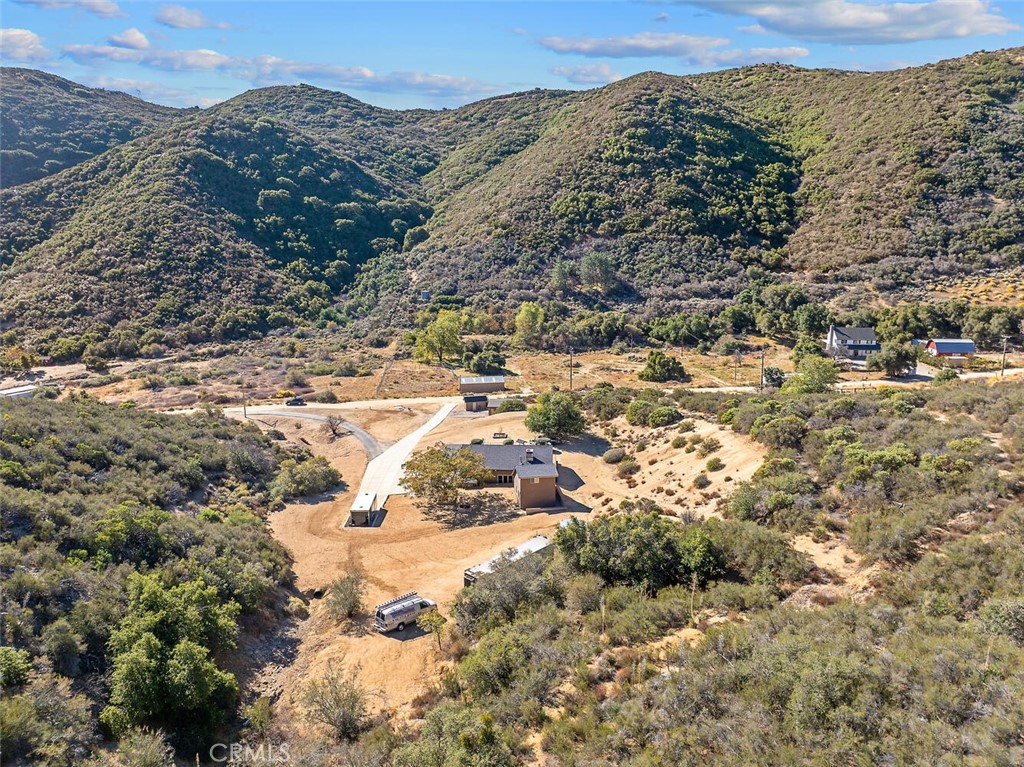 11551 Lonesome Valley