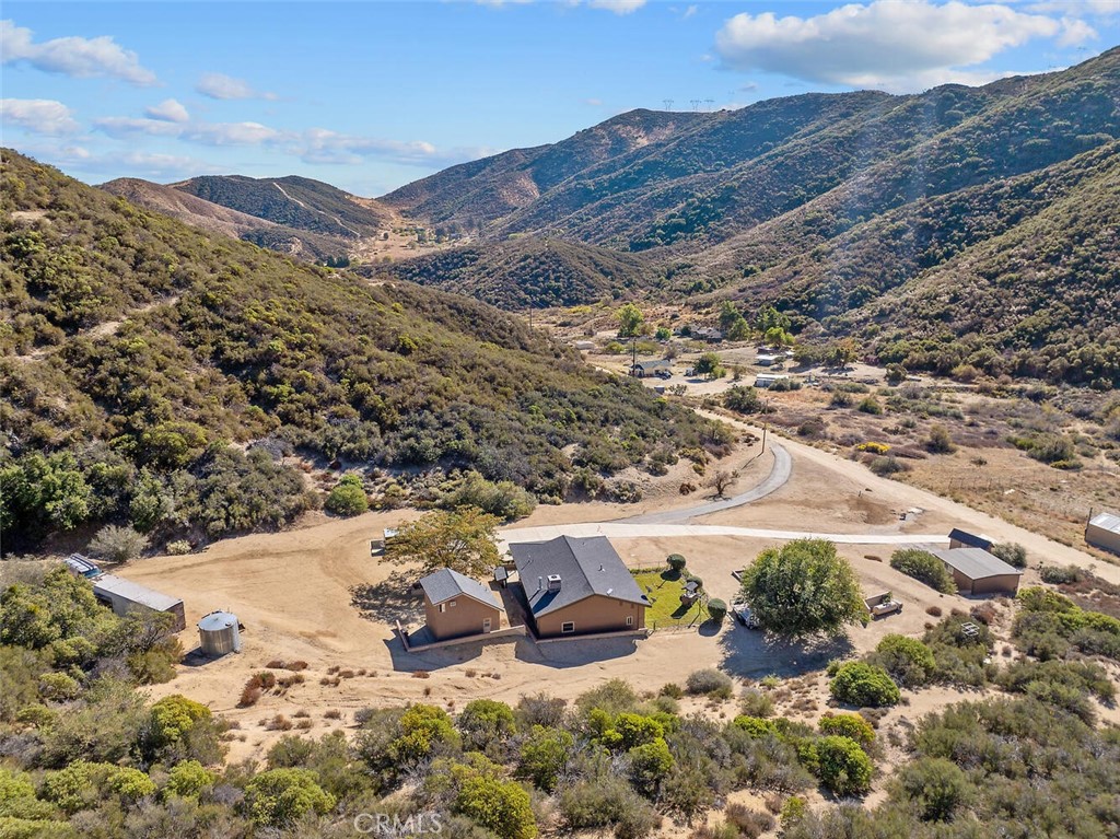 11551 Lonesome Valley