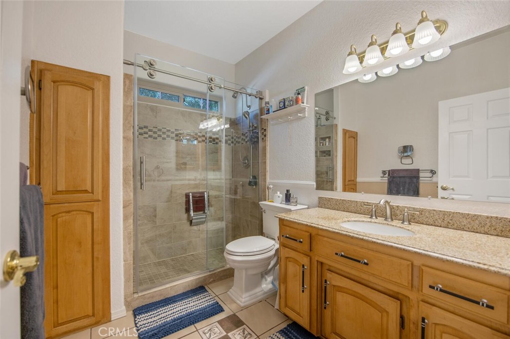 11551 Lonesome Valley