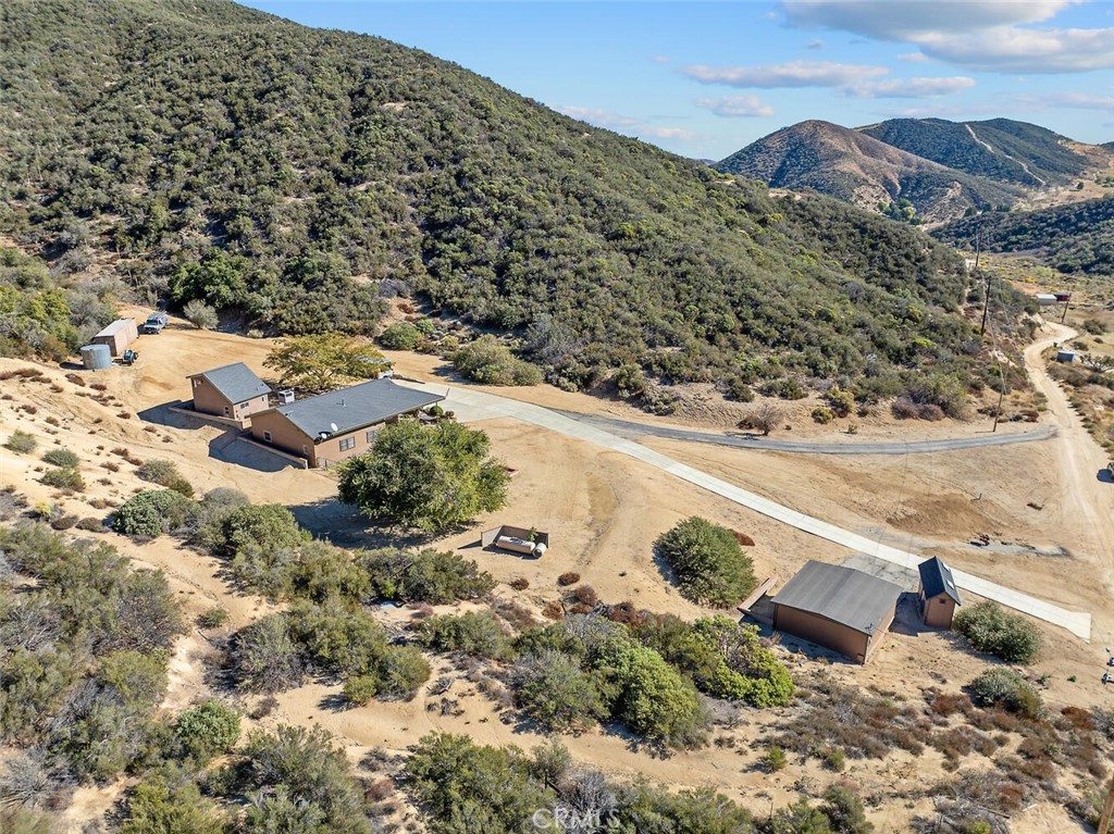 11551 Lonesome Valley