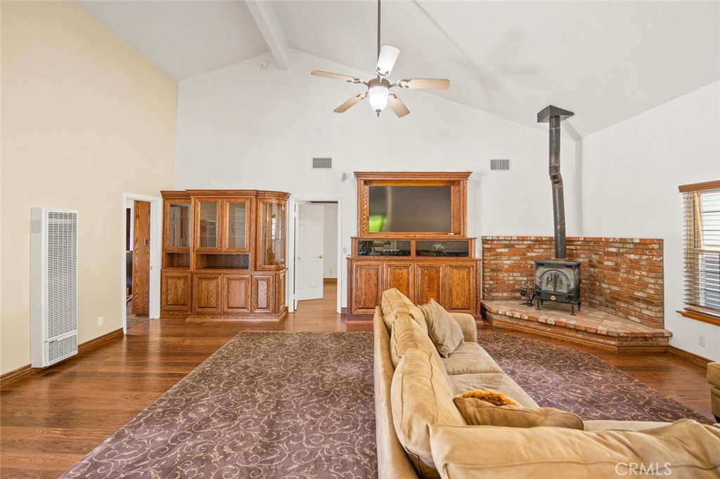 11551 Lonesome Valley