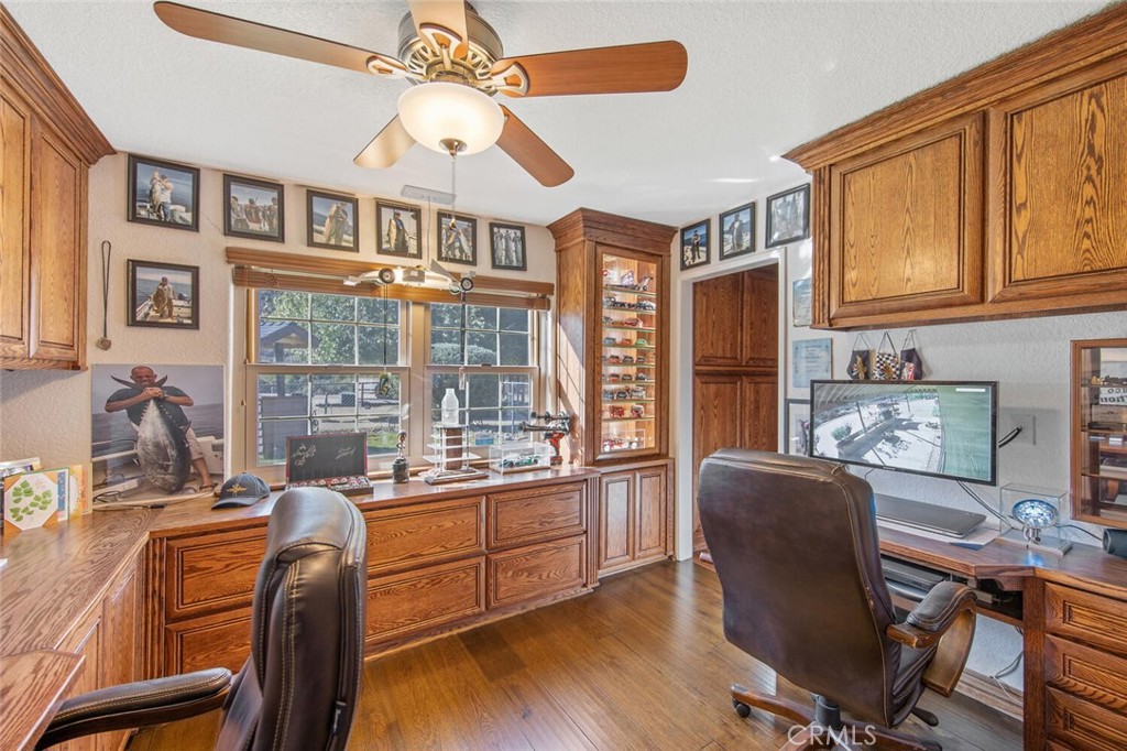 11551 Lonesome Valley