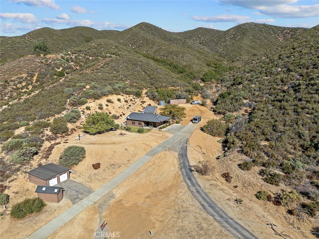 11551 Lonesome Valley