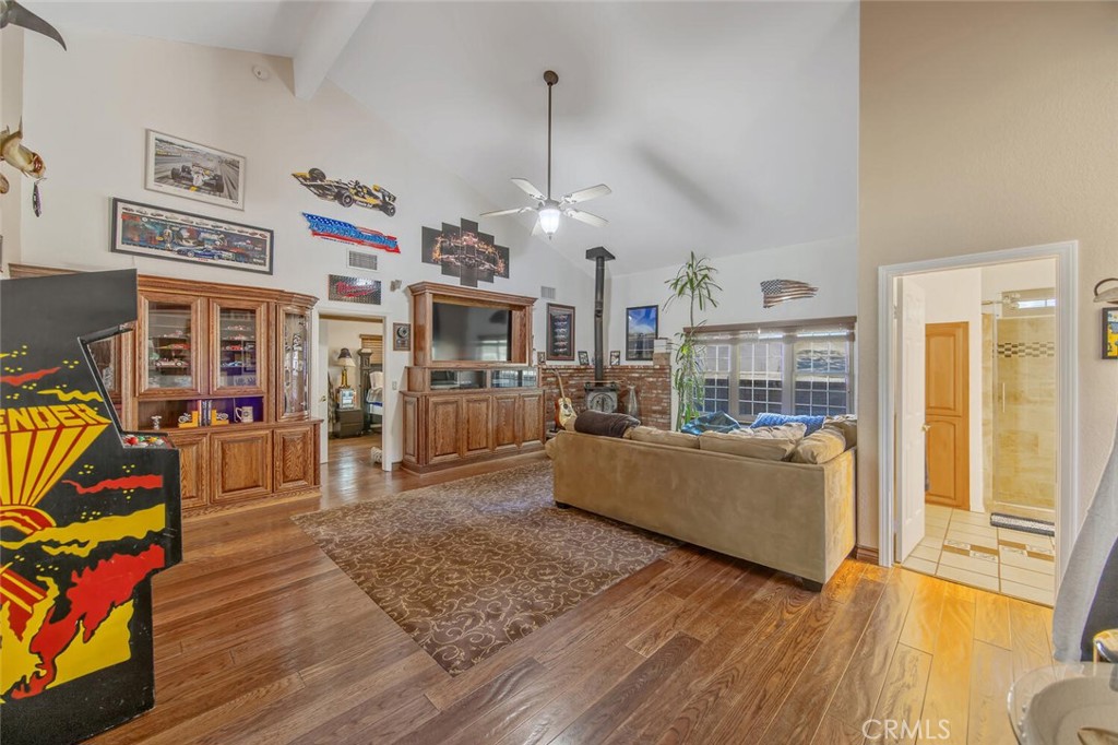 11551 Lonesome Valley