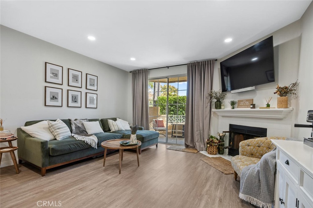 23731 Del Monte Drive 183