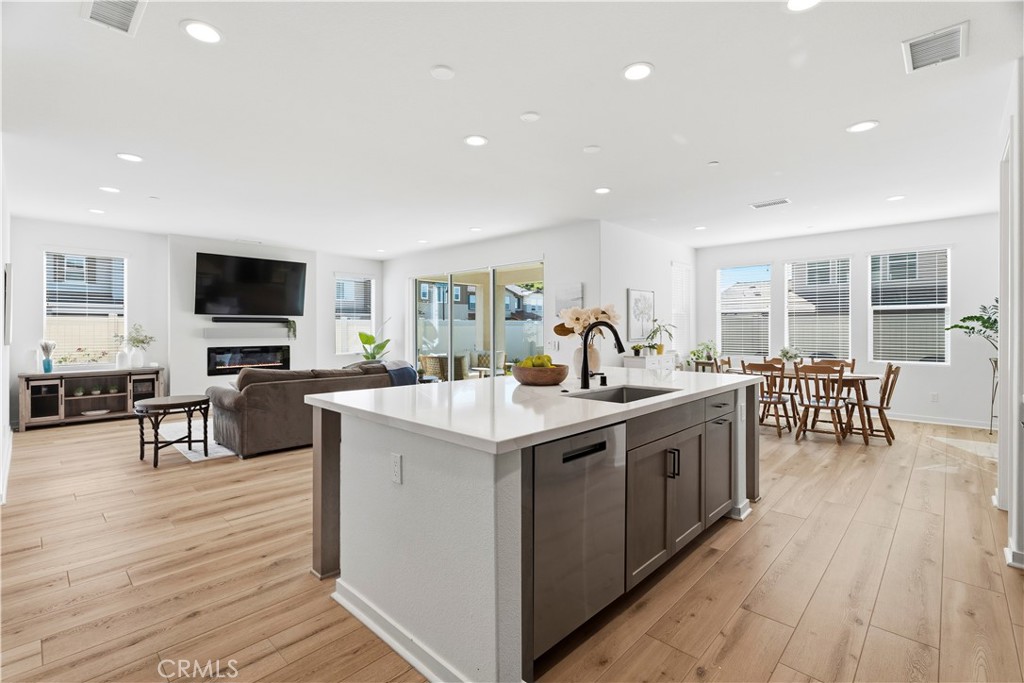18100 Tableau Way